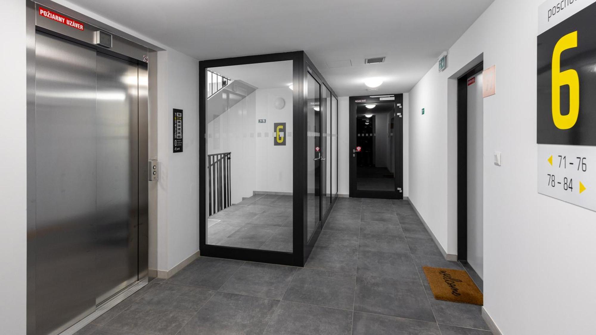 Appartement 3-izb S Klimatizaciou A Parkovanim V Novostavbe *